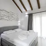 Luxury With A Swimming Pool Privlaka, Zadar - 18623 Villa *