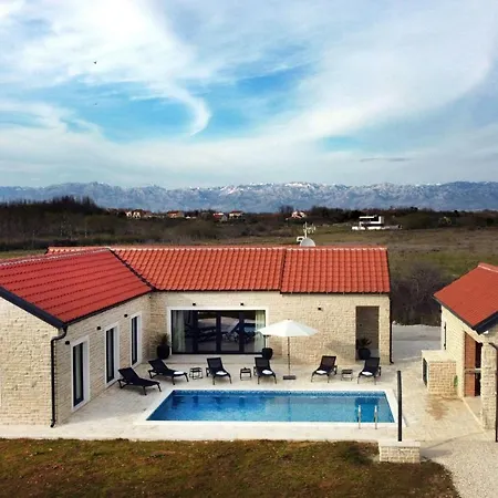 Luxury With A Swimming Pool Privlaka, Zadar - 18623 * Привлака