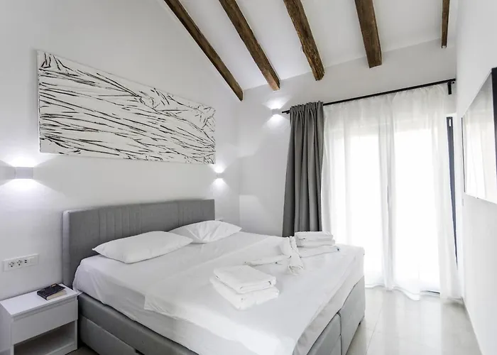Luxury With A Swimming Pool Privlaka, Zadar - 18623 Villa *